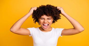 اختلال کندن مو چیست؟ | درمان اختلال موکنی