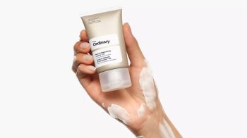  آیا استفاده از مرطوب کننده برای پوست چرب ضروری است؟
